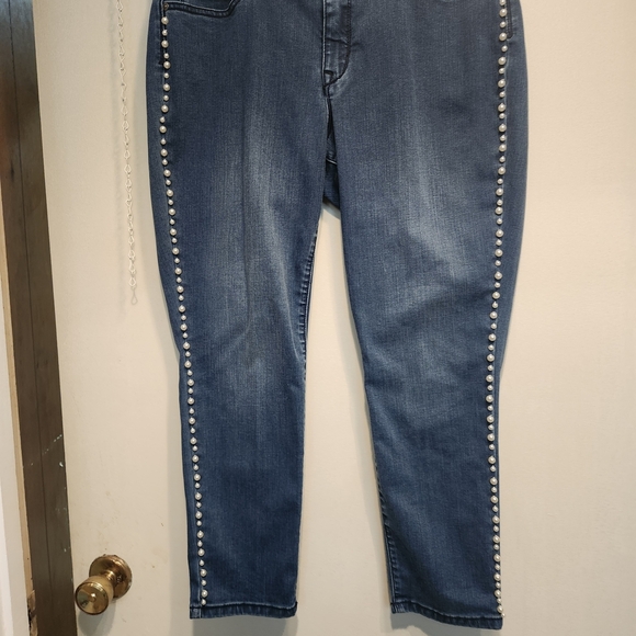 Martha Stewart Denim - Martha Stewart Blue Jeans with Pearl Accents